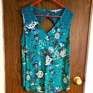 NWOT Anthro Daniel Rainn Top